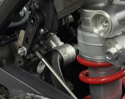 Белый БМВ S 1000RR, объемом двигателя 1 л и пробегом 8 тыс. км за 24500 $, фото 10 на Automoto.ua