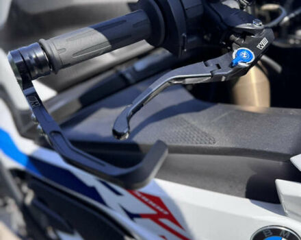 Белый БМВ S 1000RR, объемом двигателя 1 л и пробегом 8 тыс. км за 25000 $, фото 8 на Automoto.ua