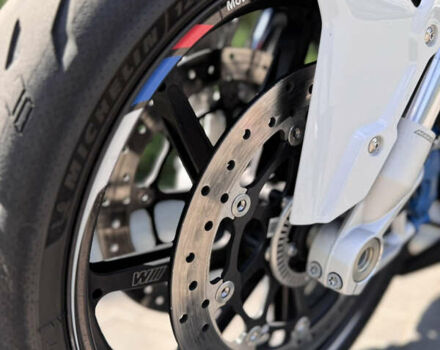 Белый БМВ S 1000RR, объемом двигателя 1 л и пробегом 8 тыс. км за 25000 $, фото 13 на Automoto.ua