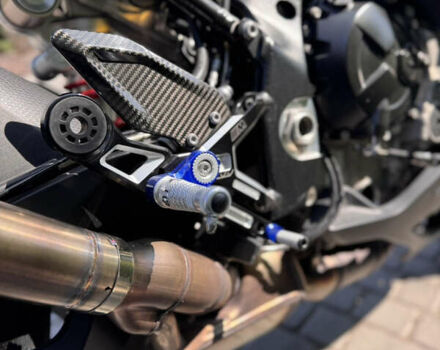 Белый БМВ S 1000RR, объемом двигателя 1 л и пробегом 8 тыс. км за 25000 $, фото 6 на Automoto.ua