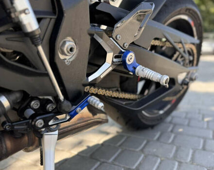 Белый БМВ S 1000RR, объемом двигателя 1 л и пробегом 8 тыс. км за 25000 $, фото 10 на Automoto.ua