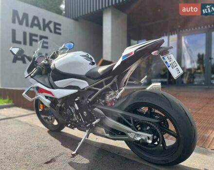 Білий БМВ S 1000RR, об'ємом двигуна 1 л та пробігом 1 тис. км за 29722 $, фото 4 на Automoto.ua