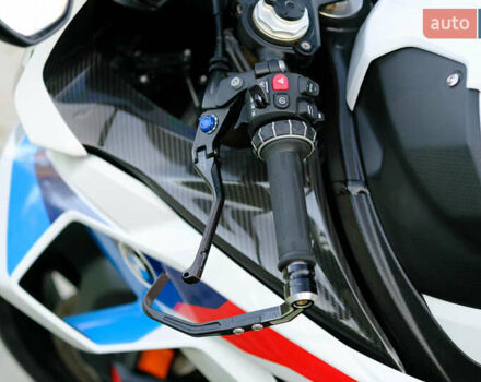 Білий БМВ S 1000RR, об'ємом двигуна 1 л та пробігом 3 тис. км за 33000 $, фото 17 на Automoto.ua