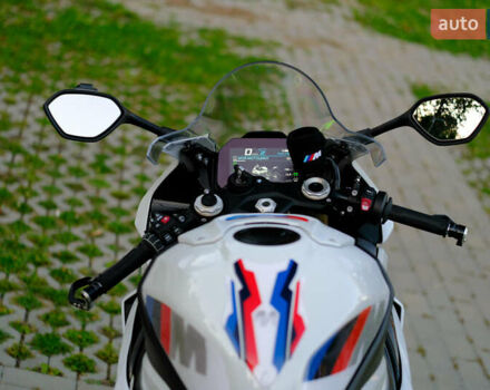 Білий БМВ S 1000RR, об'ємом двигуна 1 л та пробігом 3 тис. км за 33000 $, фото 11 на Automoto.ua