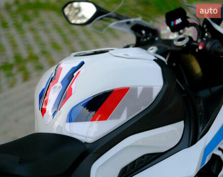 Білий БМВ S 1000RR, об'ємом двигуна 1 л та пробігом 3 тис. км за 33000 $, фото 7 на Automoto.ua