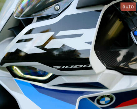 Білий БМВ S 1000RR, об'ємом двигуна 1 л та пробігом 3 тис. км за 33000 $, фото 20 на Automoto.ua