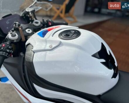 Білий БМВ S 1000RR, об'ємом двигуна 1 л та пробігом 1 тис. км за 29722 $, фото 6 на Automoto.ua