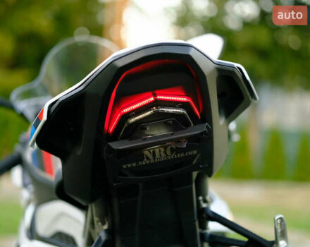 Білий БМВ S 1000RR, об'ємом двигуна 1 л та пробігом 3 тис. км за 33000 $, фото 23 на Automoto.ua