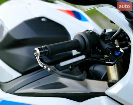 Білий БМВ S 1000RR, об'ємом двигуна 1 л та пробігом 3 тис. км за 33000 $, фото 10 на Automoto.ua