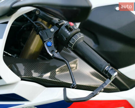Білий БМВ S 1000RR, об'ємом двигуна 1 л та пробігом 3 тис. км за 33000 $, фото 18 на Automoto.ua