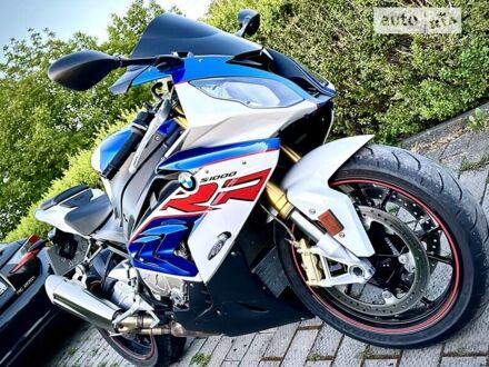 Белый БМВ S 1000RR, объемом двигателя 1 л и пробегом 8 тыс. км за 14700 $, фото 1 на Automoto.ua