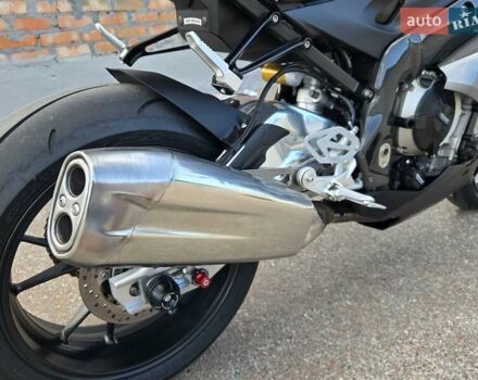 Черный БМВ S 1000RR, объемом двигателя 1 л и пробегом 35 тыс. км за 16700 $, фото 23 на Automoto.ua