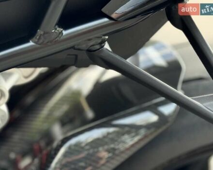 Черный БМВ S 1000RR, объемом двигателя 1 л и пробегом 3 тыс. км за 25750 $, фото 4 на Automoto.ua