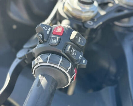 Черный БМВ S 1000RR, объемом двигателя 1 л и пробегом 22 тыс. км за 21000 $, фото 6 на Automoto.ua