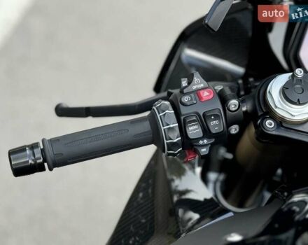 Черный БМВ S 1000RR, объемом двигателя 1 л и пробегом 3 тыс. км за 25750 $, фото 10 на Automoto.ua