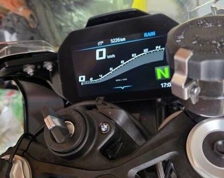 Черный БМВ S 1000RR, объемом двигателя 1 л и пробегом 550 тыс. км за 23000 $, фото 4 на Automoto.ua