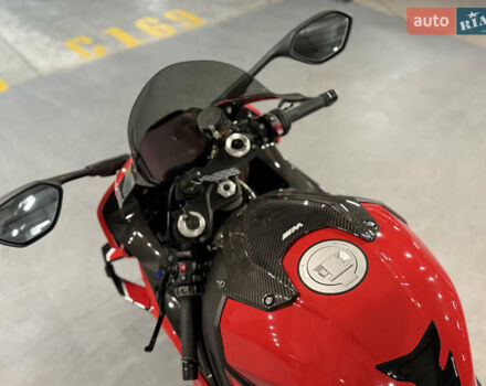 Красный БМВ S 1000RR, объемом двигателя 0 л и пробегом 9 тыс. км за 29734 $, фото 5 на Automoto.ua