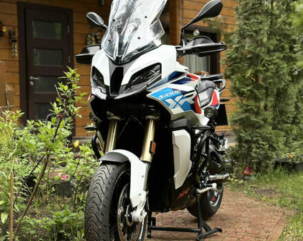 Белый БМВ S 1000XR, объемом двигателя 1 л и пробегом 40 тыс. км за 15500 $, фото 6 на Automoto.ua