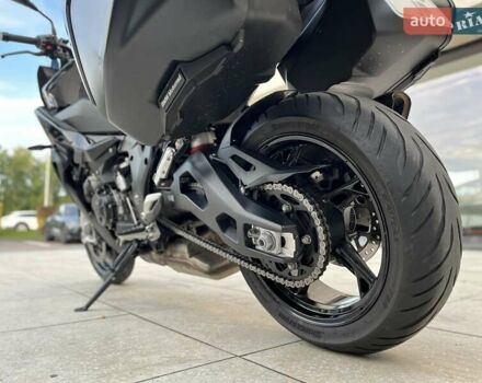 Черный БМВ S 1000XR, объемом двигателя 1 л и пробегом 4 тыс. км за 24096 $, фото 15 на Automoto.ua