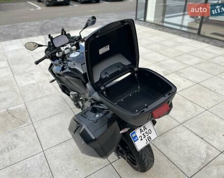 Черный БМВ S 1000XR, объемом двигателя 1 л и пробегом 4 тыс. км за 24096 $, фото 19 на Automoto.ua