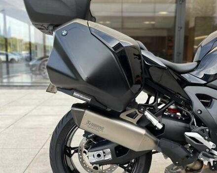 Черный БМВ S 1000XR, объемом двигателя 1 л и пробегом 4 тыс. км за 24096 $, фото 21 на Automoto.ua