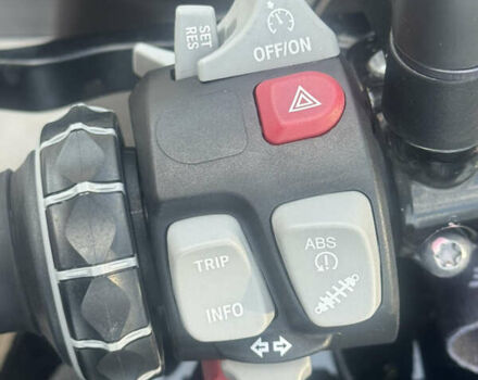 Черный БМВ S 1000XR, объемом двигателя 1 л и пробегом 27 тыс. км за 14500 $, фото 13 на Automoto.ua