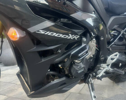 Черный БМВ S 1000XR, объемом двигателя 1 л и пробегом 27 тыс. км за 14500 $, фото 21 на Automoto.ua