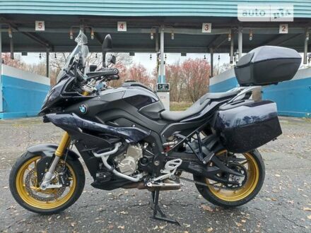 Черный БМВ S 1000XR, объемом двигателя 1 л и пробегом 24 тыс. км за 12000 $, фото 1 на Automoto.ua