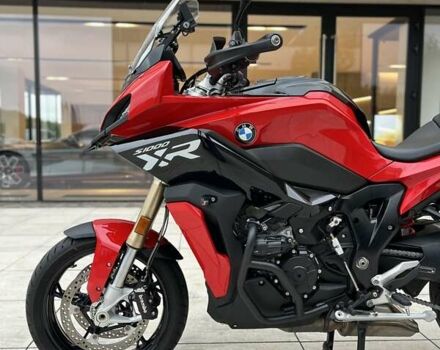 Красный БМВ S 1000XR, объемом двигателя 1 л и пробегом 5 тыс. км за 20800 $, фото 12 на Automoto.ua