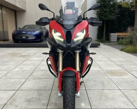Красный БМВ S 1000XR, объемом двигателя 1 л и пробегом 5 тыс. км за 20800 $, фото 5 на Automoto.ua