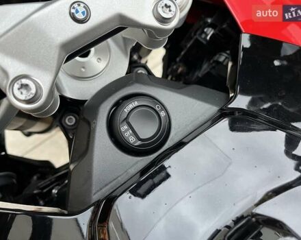 Красный БМВ S 1000XR, объемом двигателя 1 л и пробегом 5 тыс. км за 20800 $, фото 28 на Automoto.ua