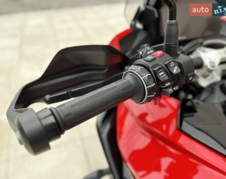 Красный БМВ S 1000XR, объемом двигателя 1 л и пробегом 5 тыс. км за 20800 $, фото 8 на Automoto.ua