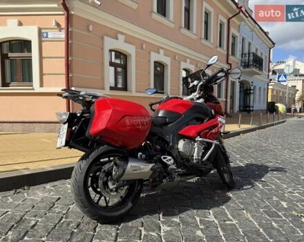 Красный БМВ S 1000XR, объемом двигателя 1 л и пробегом 49 тыс. км за 12000 $, фото 5 на Automoto.ua