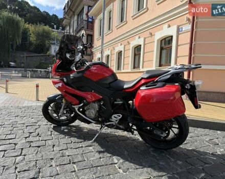 Красный БМВ S 1000XR, объемом двигателя 1 л и пробегом 49 тыс. км за 12000 $, фото 4 на Automoto.ua