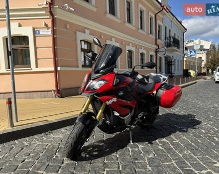 Красный БМВ S 1000XR, объемом двигателя 1 л и пробегом 49 тыс. км за 12000 $, фото 3 на Automoto.ua