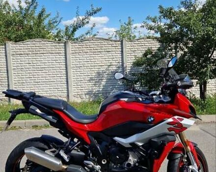 Красный БМВ S 1000XR, объемом двигателя 1 л и пробегом 8 тыс. км за 18500 $, фото 7 на Automoto.ua