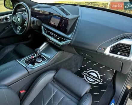 Черный БМВ XM, объемом двигателя 4.39 л и пробегом 25 тыс. км за 159900 $, фото 72 на Automoto.ua
