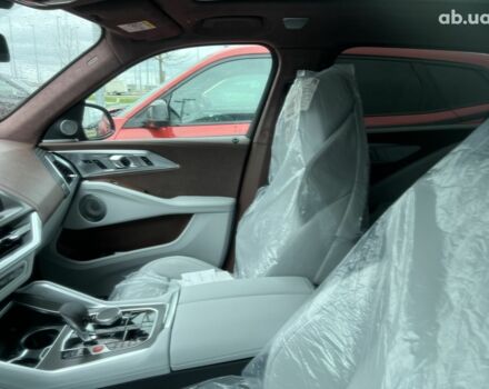 БМВ XM, объемом двигателя 4.4 л и пробегом 0 тыс. км за 176605 $, фото 39 на Automoto.ua