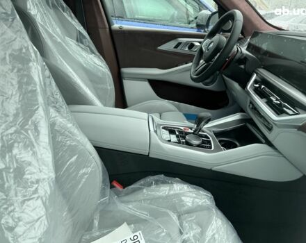 БМВ XM, объемом двигателя 4.4 л и пробегом 0 тыс. км за 176605 $, фото 33 на Automoto.ua