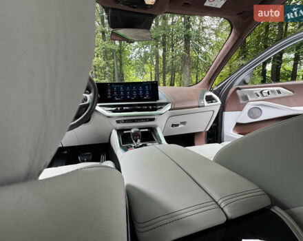 Серый БМВ XM, объемом двигателя 3 л и пробегом 28 тыс. км за 145800 $, фото 26 на Automoto.ua