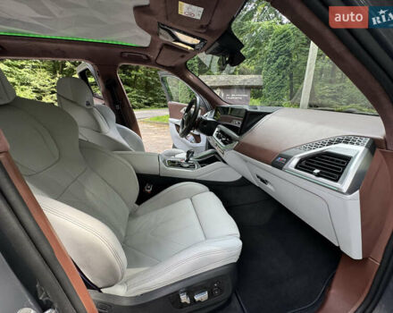 Серый БМВ XM, объемом двигателя 3 л и пробегом 28 тыс. км за 145800 $, фото 23 на Automoto.ua