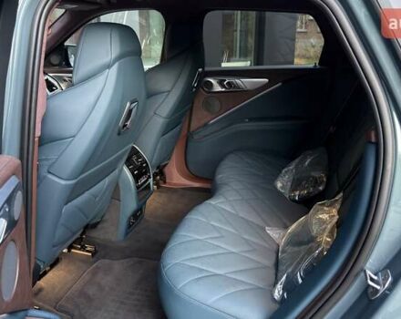 Зеленый БМВ XM, объемом двигателя 4.39 л и пробегом 9 тыс. км за 173000 $, фото 45 на Automoto.ua