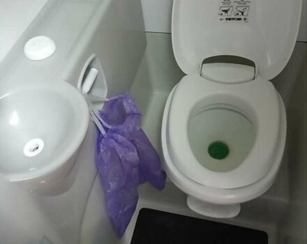 Зеленый Бова Магик, объемом двигателя 12.9 л и пробегом 916 тыс. км за 59000 $, фото 23 на Automoto.ua