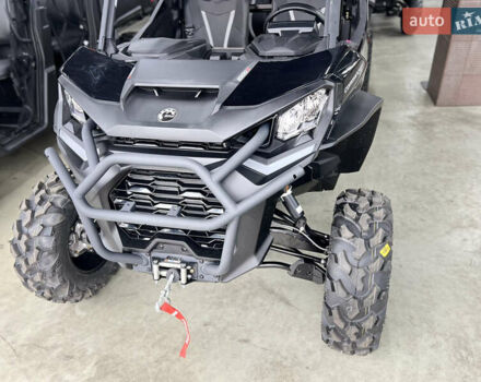 Черный БРП Коммандер, объемом двигателя 1 л и пробегом 1 тыс. км за 32965 $, фото 4 на Automoto.ua