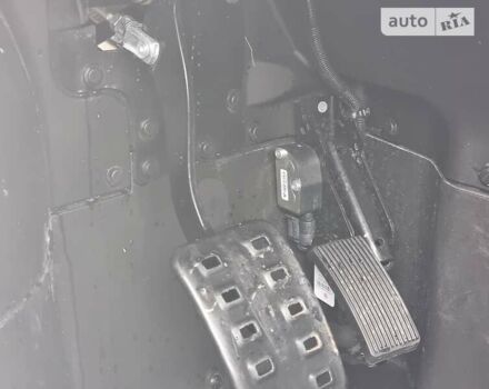 Сірий БРП Коммандєр, об'ємом двигуна 1 л та пробігом 4 тис. км за 11800 $, фото 7 на Automoto.ua
