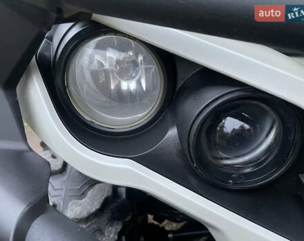 Білий БРП Аутлендер, об'ємом двигуна 1 л та пробігом 4 тис. км за 13800 $, фото 21 на Automoto.ua