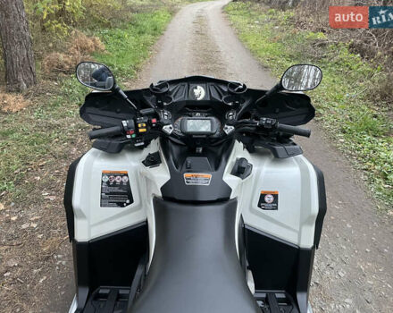 Білий БРП Аутлендер, об'ємом двигуна 1 л та пробігом 4 тис. км за 13800 $, фото 12 на Automoto.ua