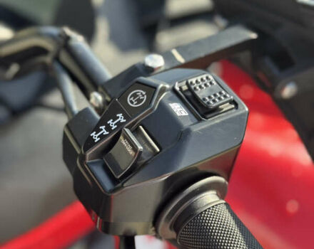 Красный БРП Аутлендер, объемом двигателя 0.7 л и пробегом 1 тыс. км за 13400 $, фото 10 на Automoto.ua