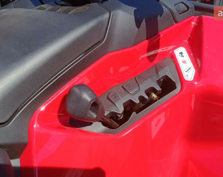 БРП Аутлендер, объемом двигателя 0.7 л и пробегом 0 тыс. км за 15986 $, фото 5 на Automoto.ua