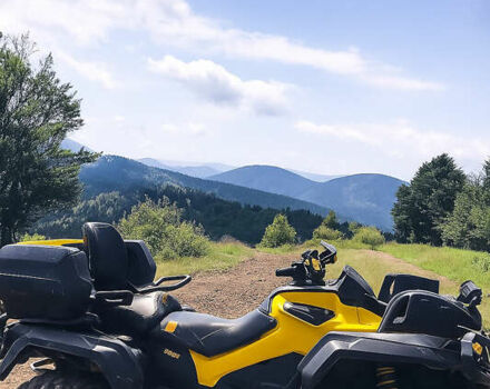 Желтый БРП Аутлендер, объемом двигателя 1 л и пробегом 17 тыс. км за 7000 $, фото 4 на Automoto.ua